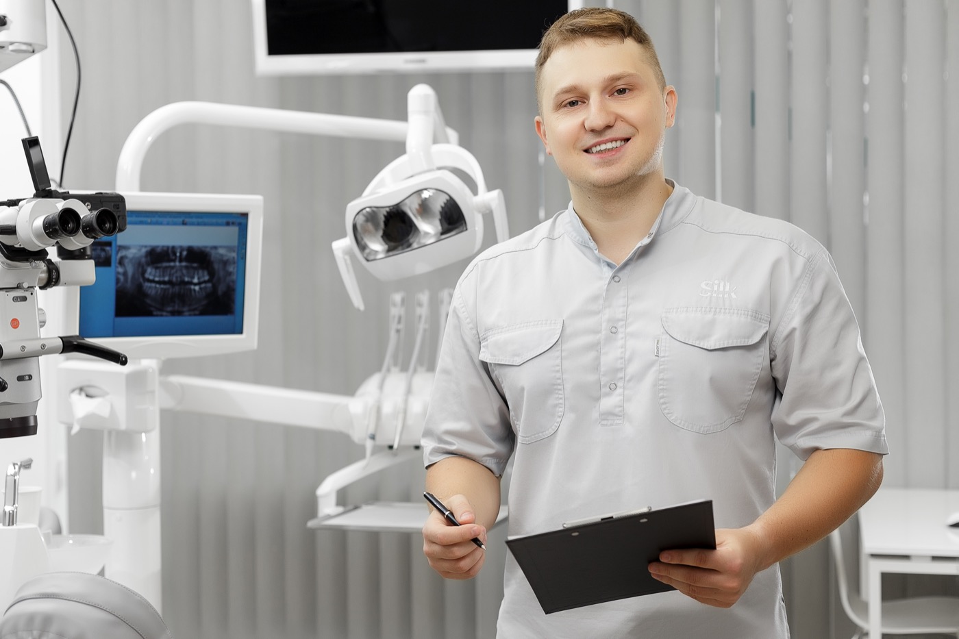 Andrii Marenkov — стоматолог у Гамбурзі